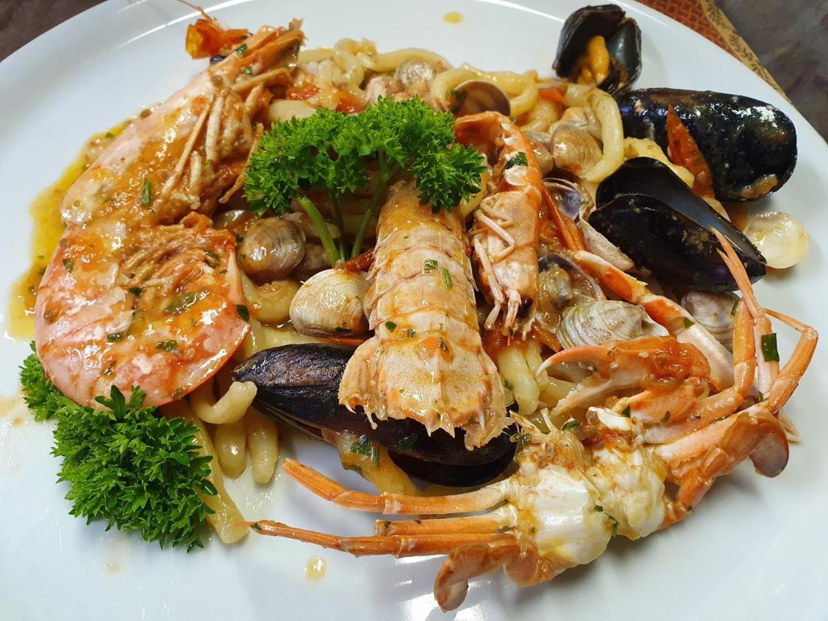 Albergo Ristorante Pozzi Bellaria-Igea Marina Exterior photo